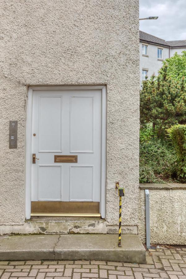 Central Bright 3 Bed Flat With Pool & Parking Edinburgh Luaran gambar